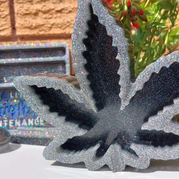 Happy 420 Rolling Tray & Ashtray Set - Picture 6 of 11